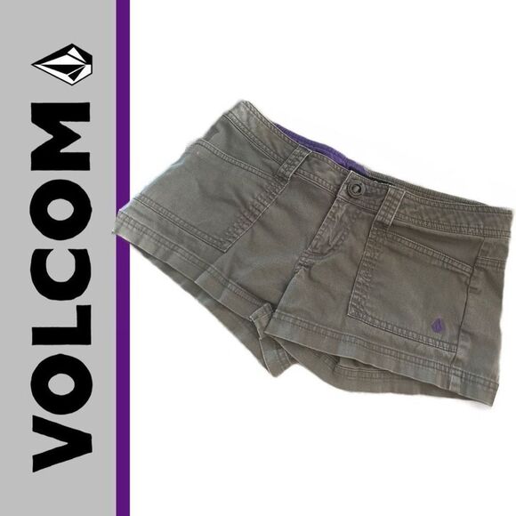 Volcom Juniors Barricade 2 1/2”‎ Gray Shorts - Size 3 - Picture 1 of 2